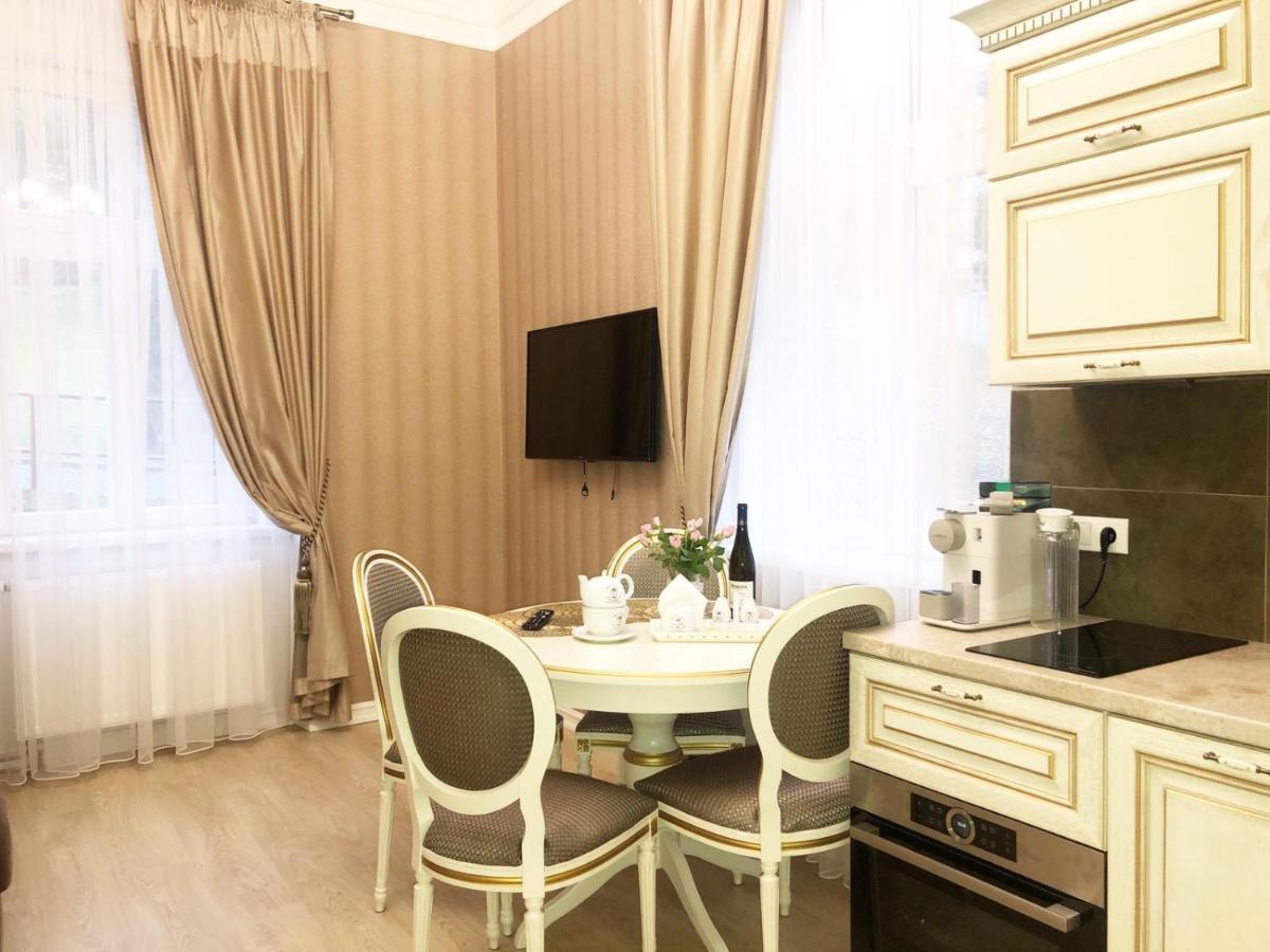 Dolce Vita Apartments 마리안스케 라즈네 외부 사진